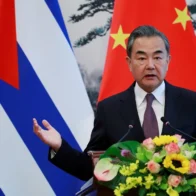 China promete seguir dando "apoyo y asistencia" a Cuba "dentro de sus capacidades"