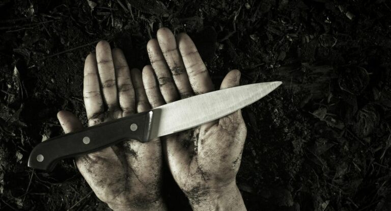 Dos hombres mueren tras enfrentarse a cuchilladas en Santa Elena