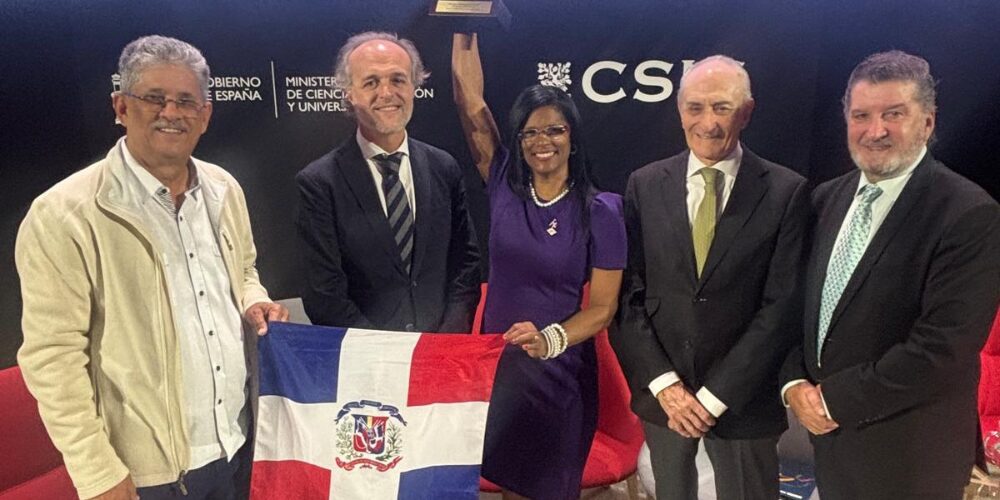 Directora de centro educativo dominicano gana máximo premio Iberoamericano de Calidad 