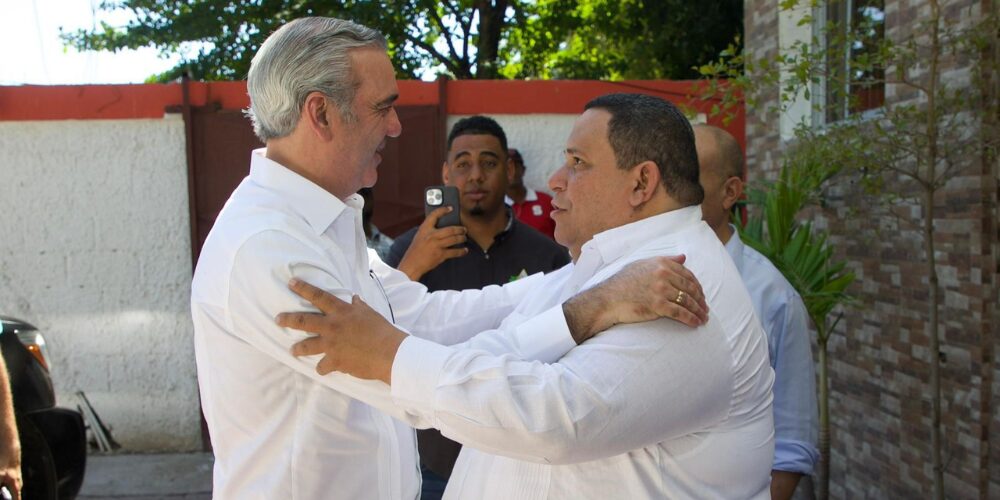 Alcalde resalta compromiso del presidente Abinader con el desarrollo de Azua