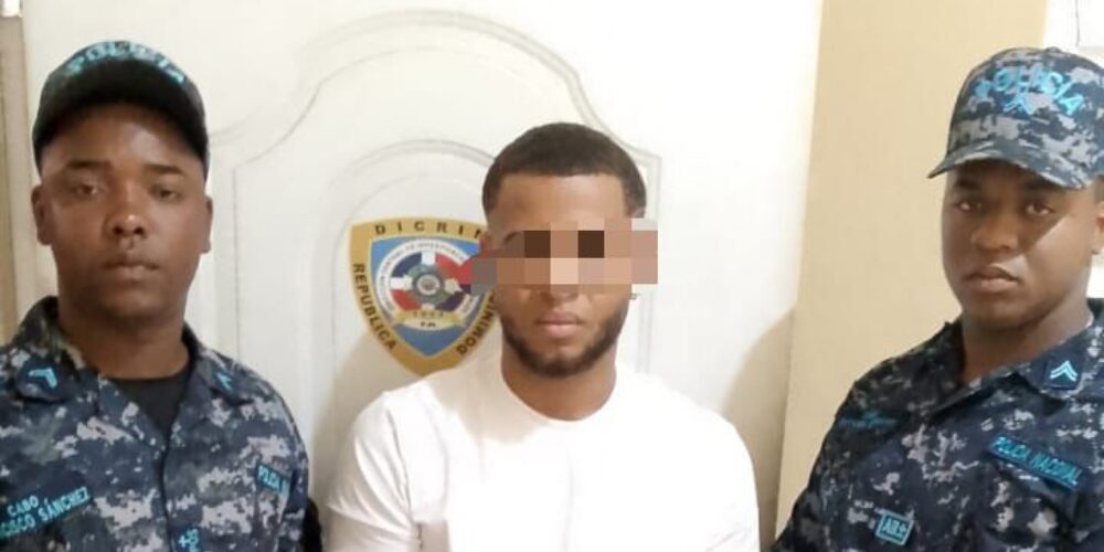 Policía intensifica operativos preventivos y apresa presuntos autores de asaltos en Bayaguana, Monte Plata