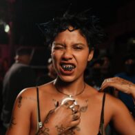 ¡De regreso al dembow! Tokischa sigue apoyando talentos emergentes; ahora se une a Ezzy R en “Tú no ere’ de na’”