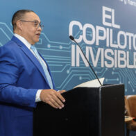 Víctor Bautista publica libro sobre inteligencia artificial y comunicación
