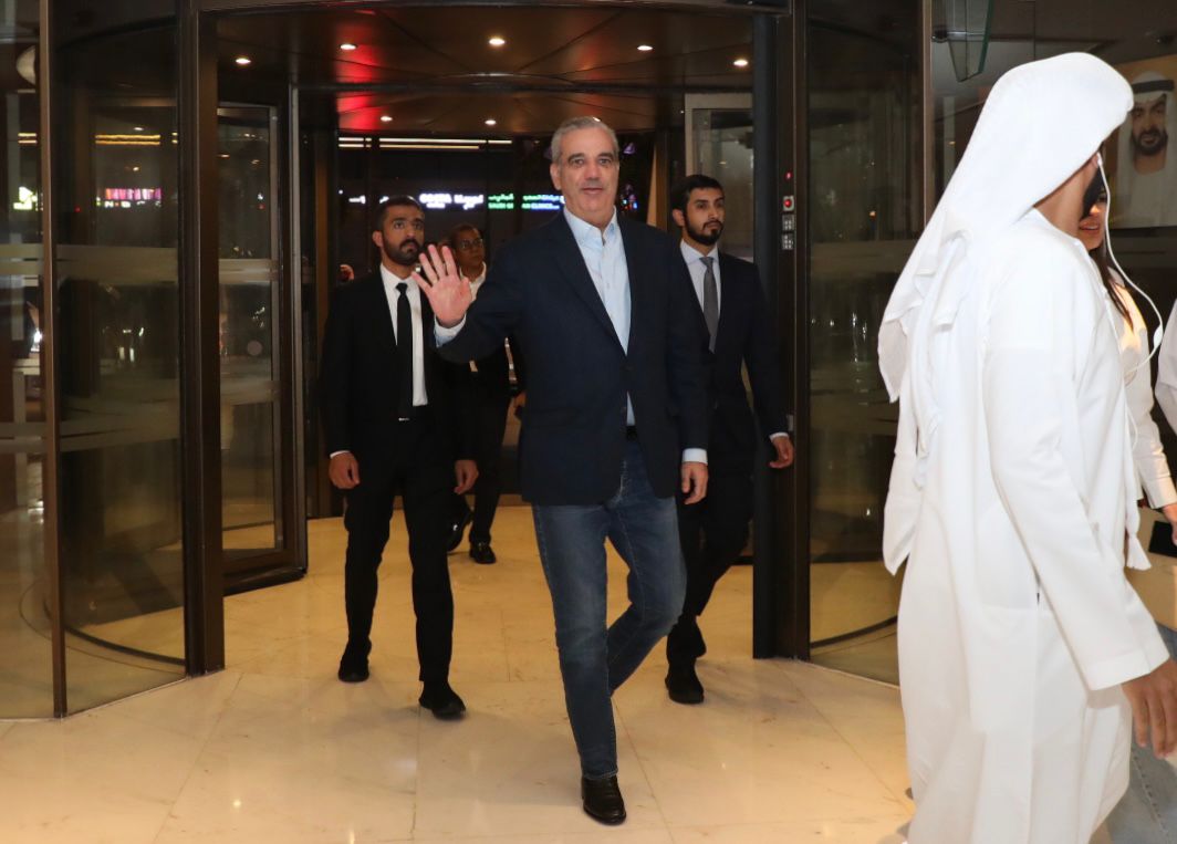 Presidente Abinader llega a Dubái para participar en la Cumbre Mundial de Gobiernos
