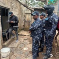 Tras video viral, PN y MP despliegan operativo en Villa Hermosa por agresión a envejeciente