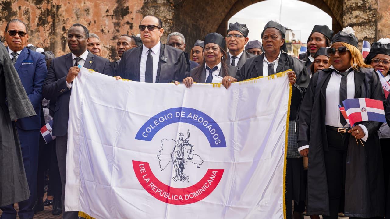 Colegio de Abogados llama a la unidad de la clase jurídica para enfrentar juntos los maltratos