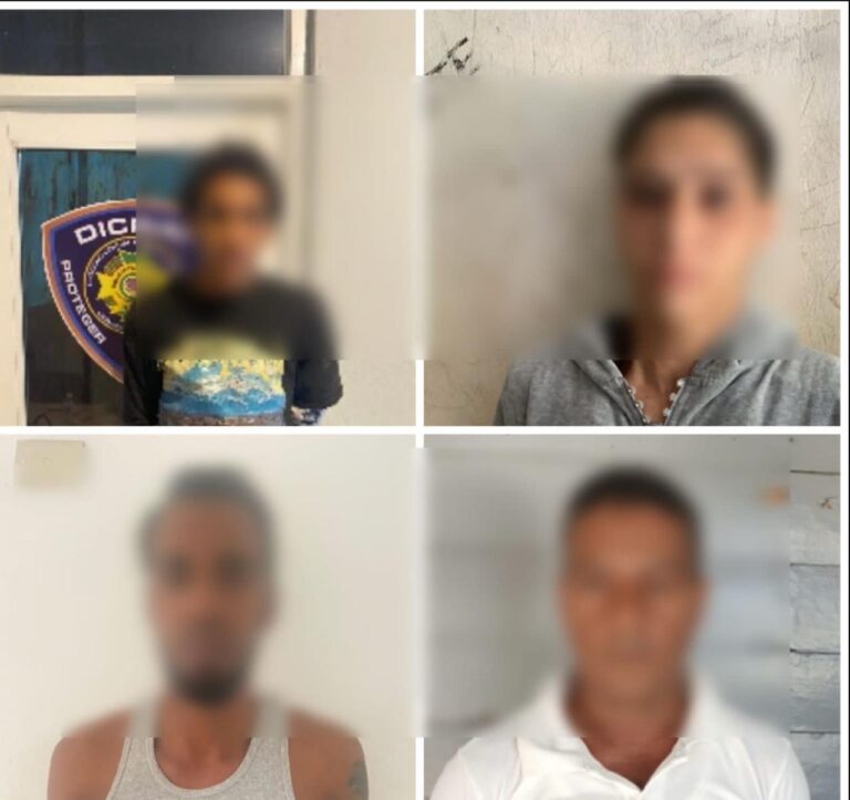 Policía arresta a cuatro personas por casos de violencia de género e intrafamiliar en Santiago