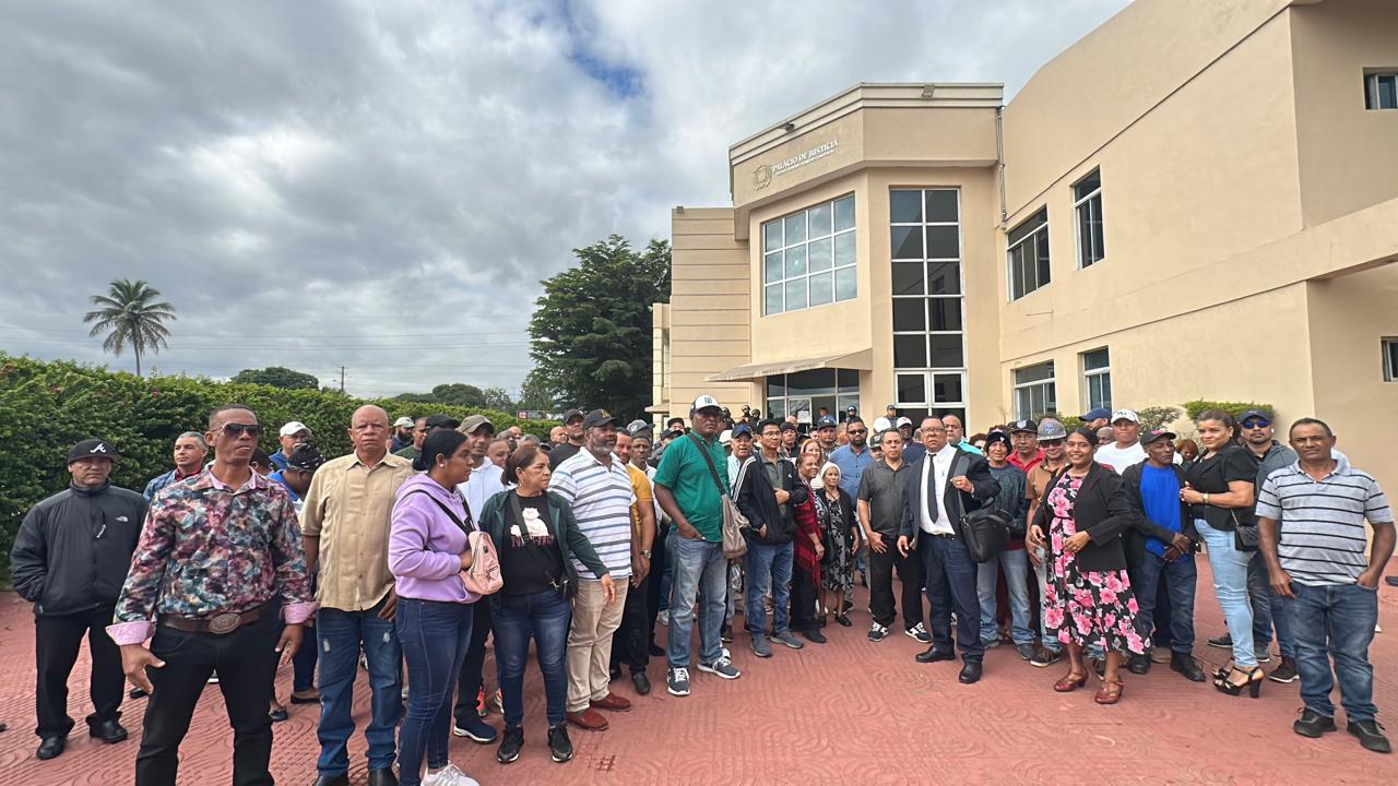Campesinos de Villa Sonador reclaman justicia por conflicto de tierras en Bonao