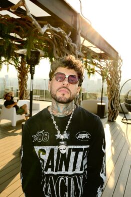Dalex celebra el éxito de “Honguito” junto a Farruko y anuncia nuevo EP