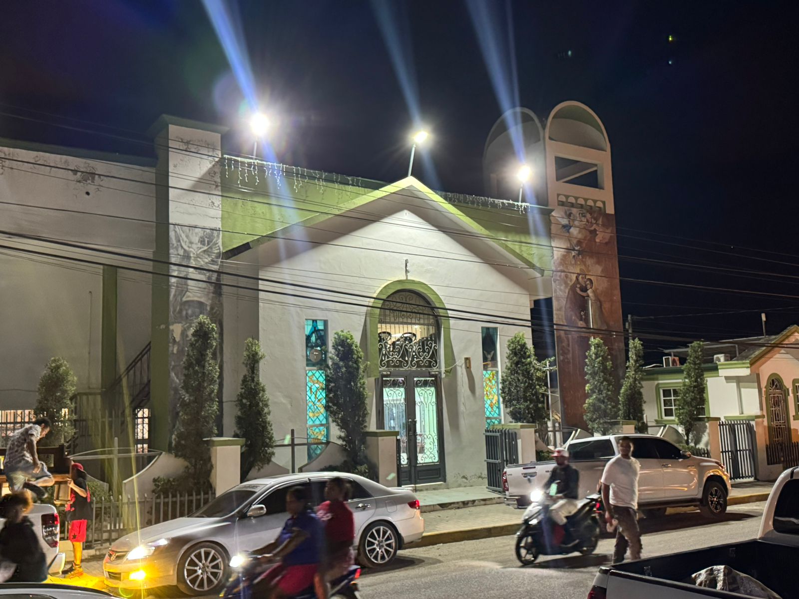 Autoridades y comunidad a la espera de información oficial sobre presunto hallazgo en iglesia de Tenares