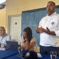 Autoridades encabezan reunión con INAPA para buscar soluciones a la crisis de agua en Las Galeras