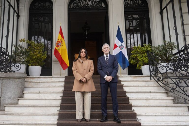 República Dominicana y España refuerzan cooperación en seguridad, bandas juveniles y violencia de género