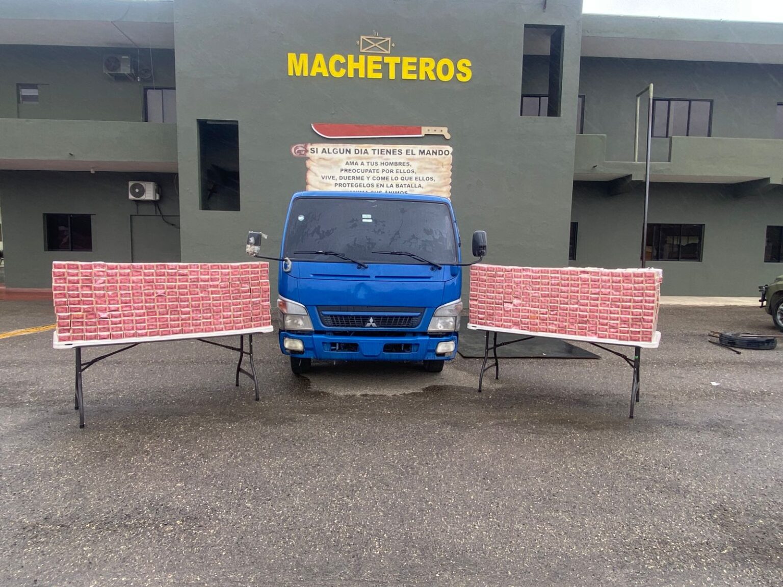 Ejército ocupa camión con 150 mil cigarrillos en Montecristi