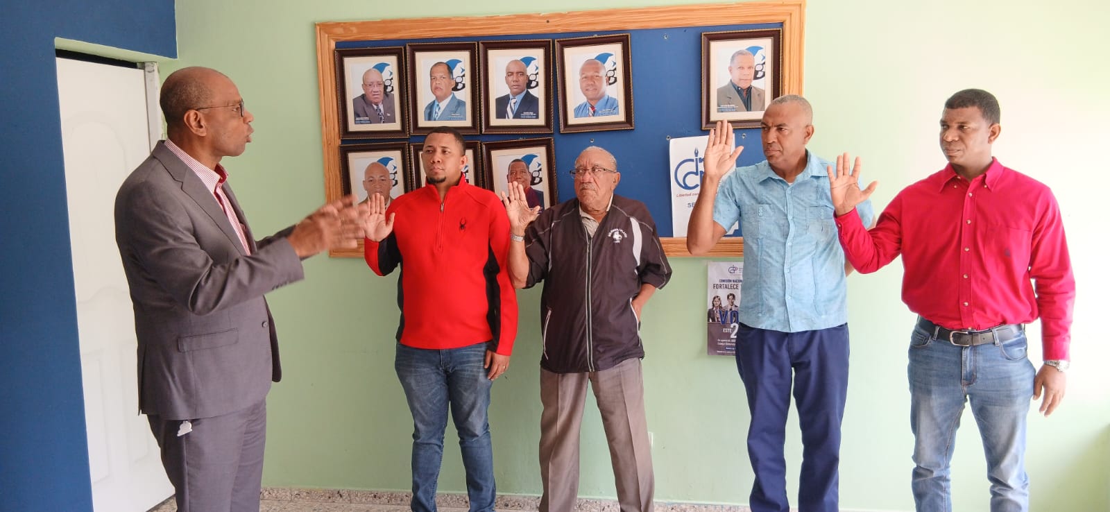 Juramentan directiva de la Seccional Azua del Colegio Dominicano de Periodistas