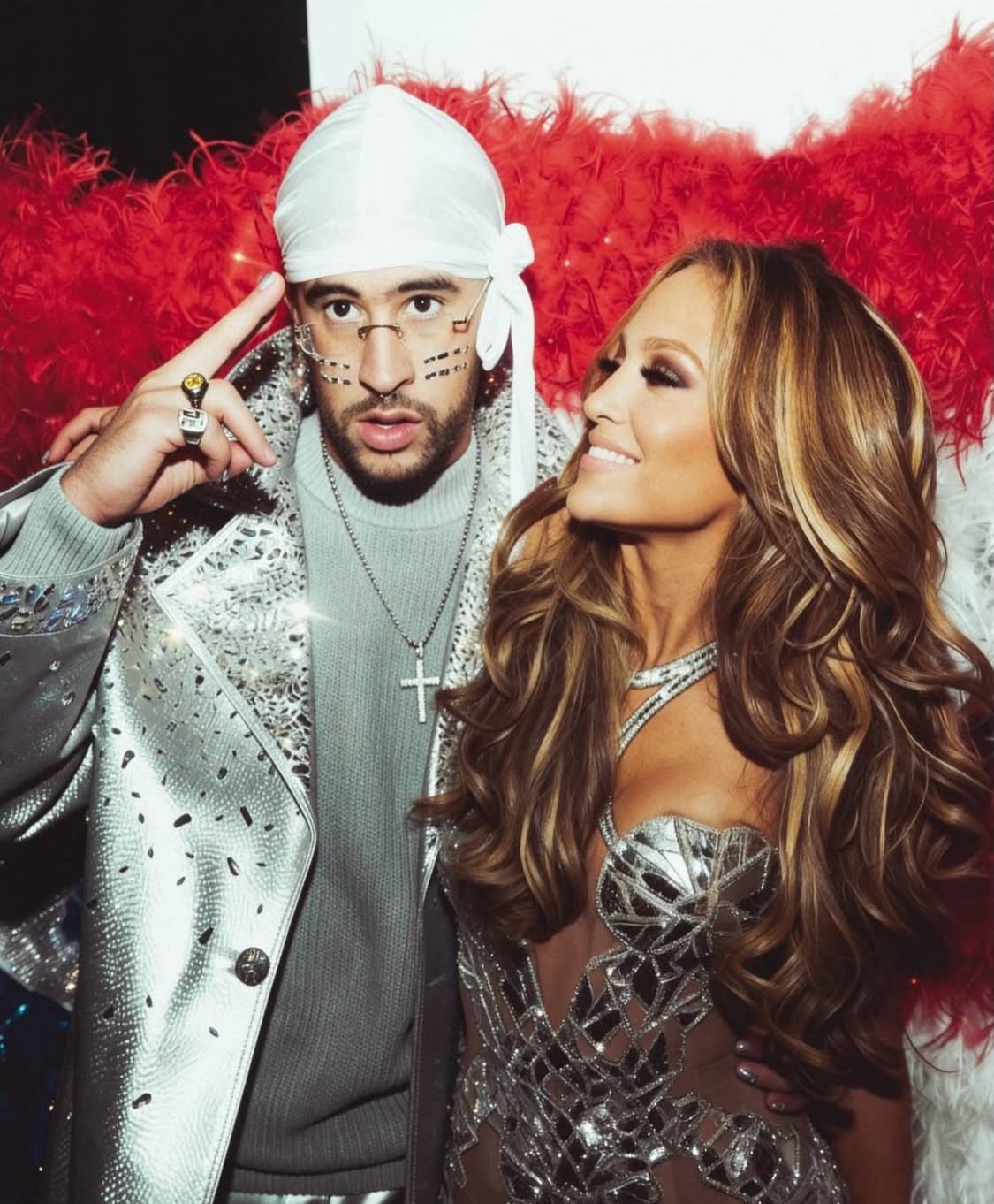 JLo envía sus mejores deseos a Bad Bunny antes del Super Bowl 2026