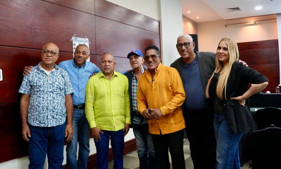 Kinito Méndez es electo nuevo presidente de SGACEDOM