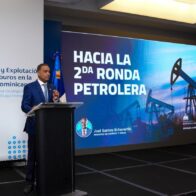 Ministro Joel Santos anuncia segunda ronda petrolera se iniciará en noviembre