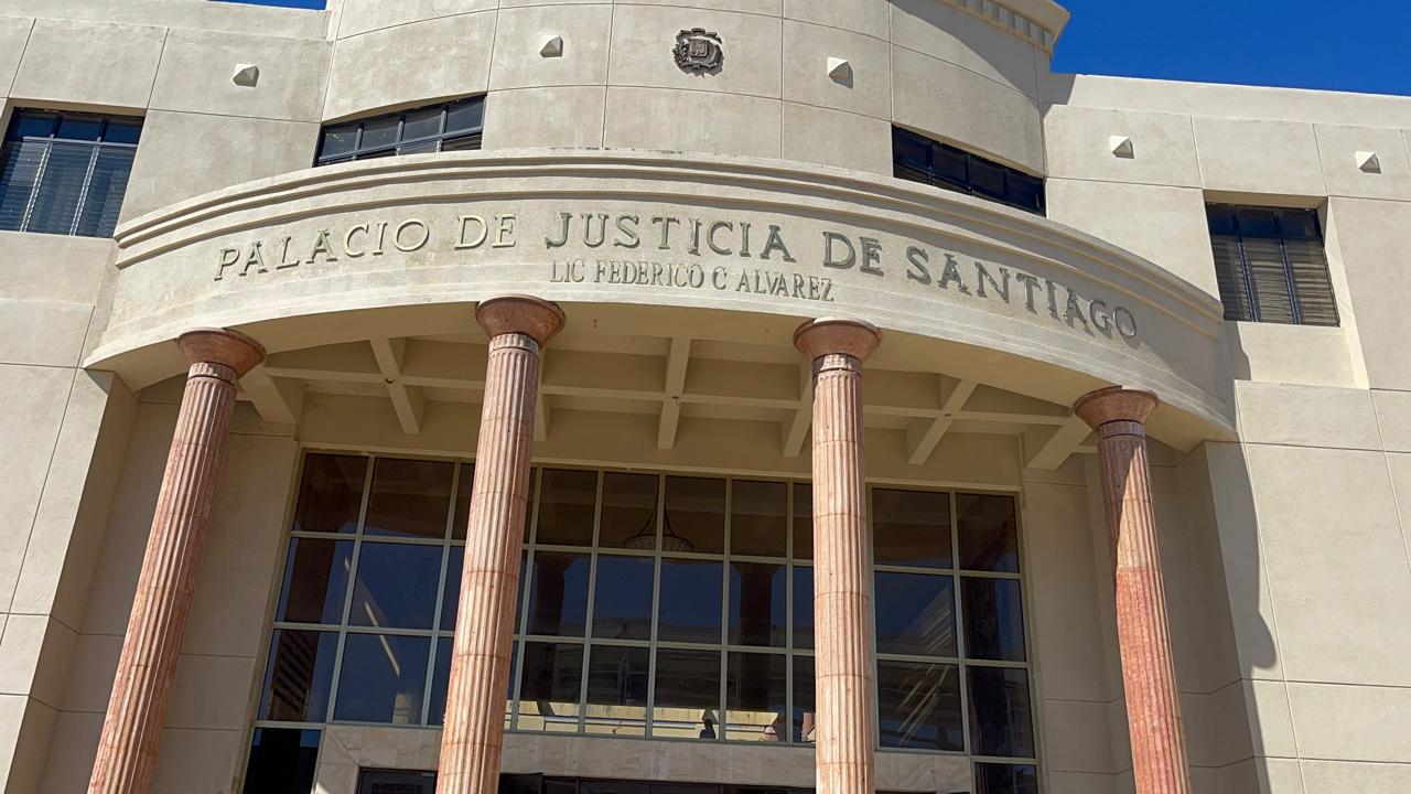 Condenan a 20 años de prisión a hombre que mató a otro a cuchilladas en Santiago