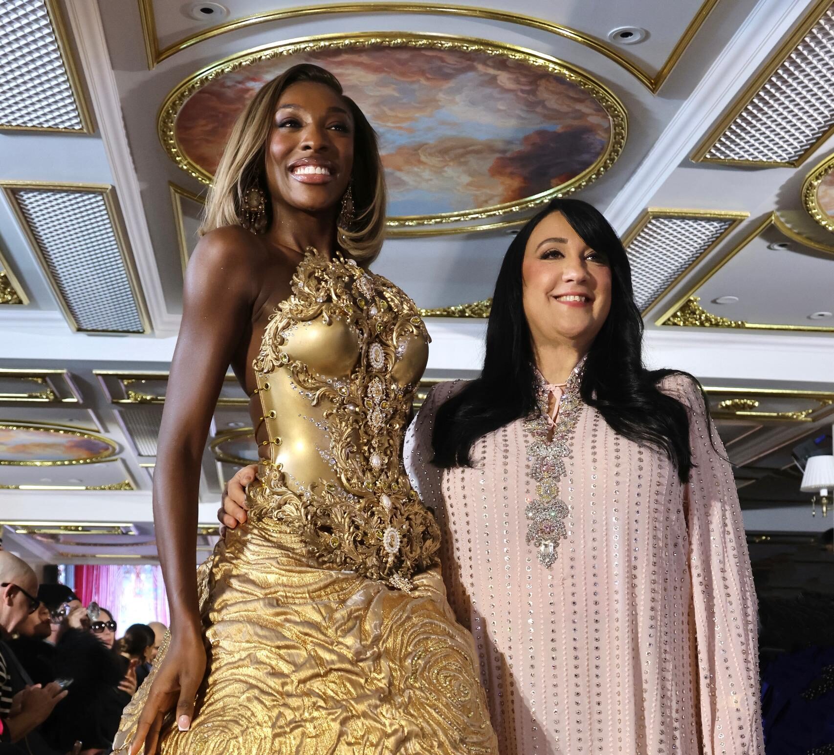 Giannina Azar inaugura NYFW con “Juliette”, moda y legado en favor de la niñez