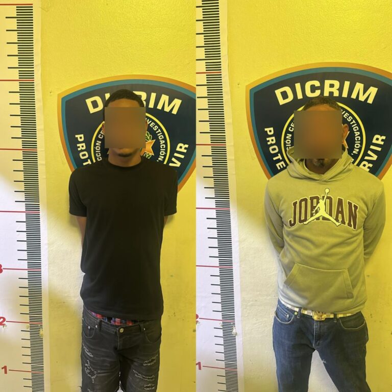 Policía arresta a “Titi” y otros implicados en asalto a mano armada en establecimiento de comida rápida en La Vega