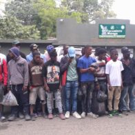 Interceptan camioneta con 19 haitianos en condición migratoria irregular en Guayubín