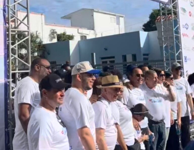Cámara de Comercio y CEDISANC realizan con éxito Rally a Pie 5K en San Cristóbal