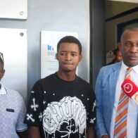 Se entrega joven vinculado a homicidio en Nigua; familiares aseguran que es inocente