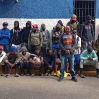 Ejército detiene camionero que transportaba ocultos a 32 haitianos indocumentados en Santiago