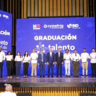 Abinader encabeza graduación de 5,000 jóvenes del programa Talento Digital, impulsando el capital humano que demanda el mercado laboral