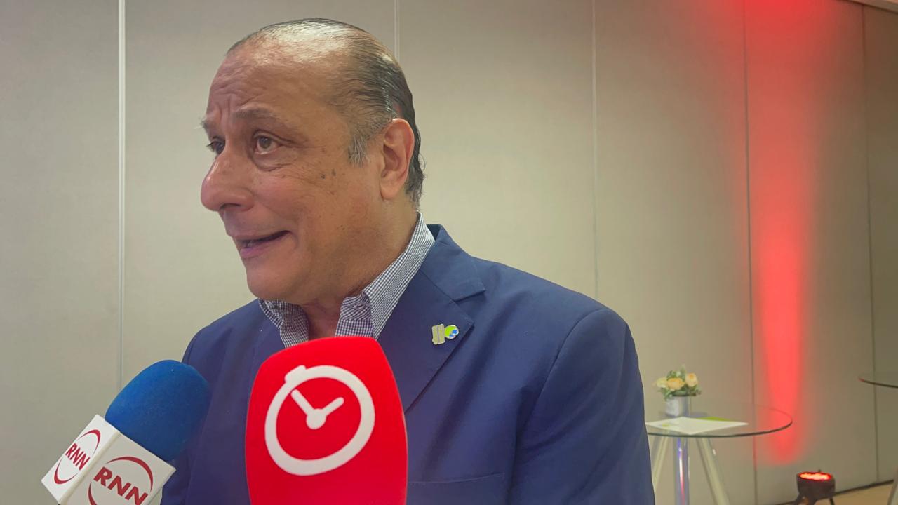 Pte. Cámara de Comercio de Santiago advierte comercio informal golpea a empresarios
