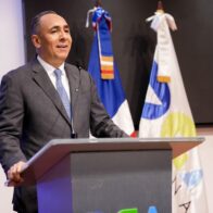 Nelson Arroyo.