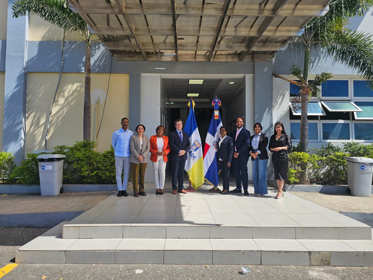 UCADE recibe la visita del Embajador de la OEA en República Dominicana
