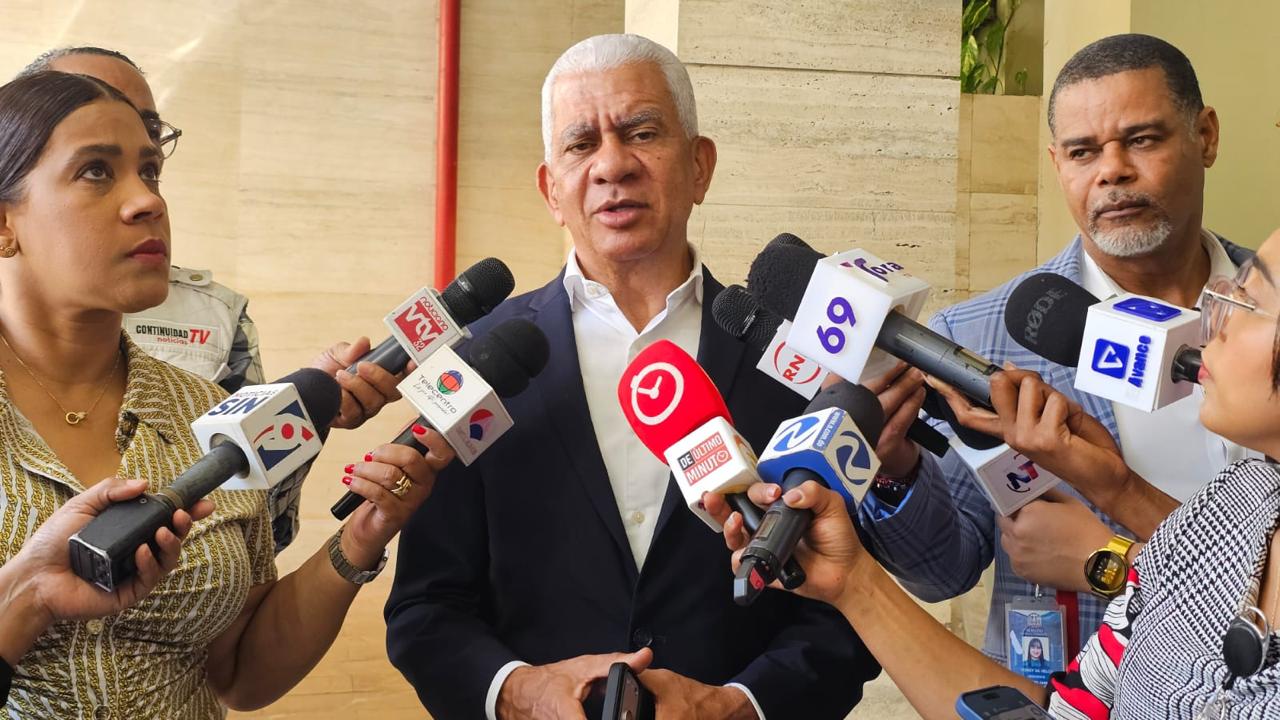 Senador De los Santos confirma contaminación con metales pesados en presa de Hatillo