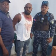 PN apresa a hombre por la muerte de su expareja y ocasionar heridas a otras cuatro personas en Villa Mella, SDN