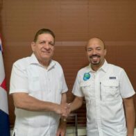 Alcalde de Bonao realiza visita de cortesía al director de CORAMON para fortalecer trabajo conjunto