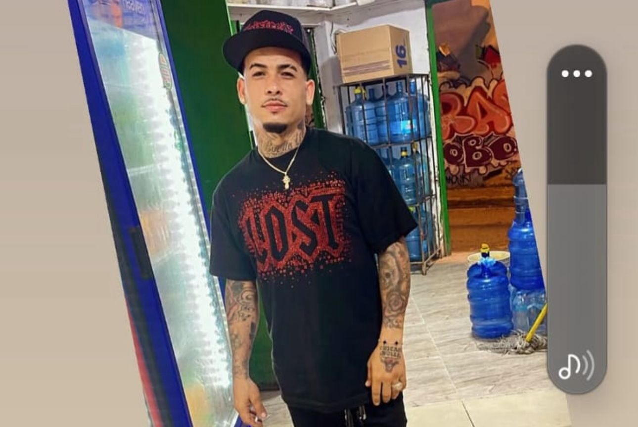 Madre acusa a “Dariel” por la muerte de su hijo en SDE y pide de haga justicia