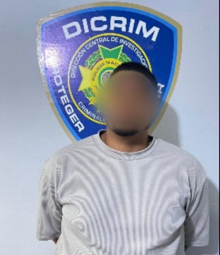Arrestan hombre acusado de estafar con falsa compra de celular por eBay en Santiago