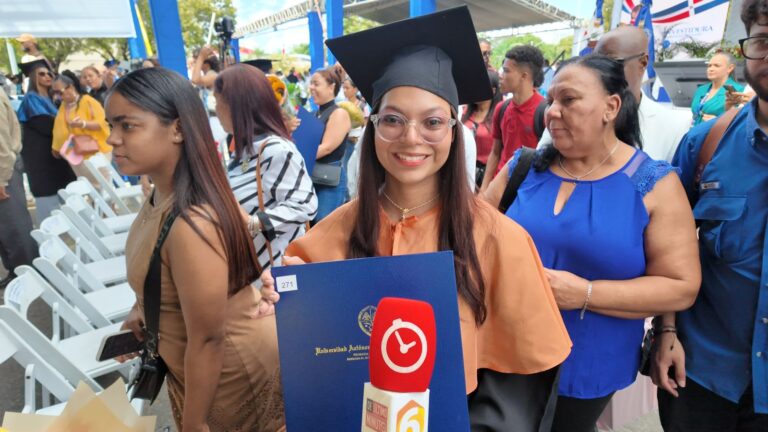 Megan Peralta se gradúa Summa Cum Laude con índice de 95.9 en la UASD