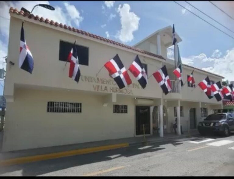 Asaltan prestamista frente al Ayuntamiento de Villa Hermosa, en La Romana