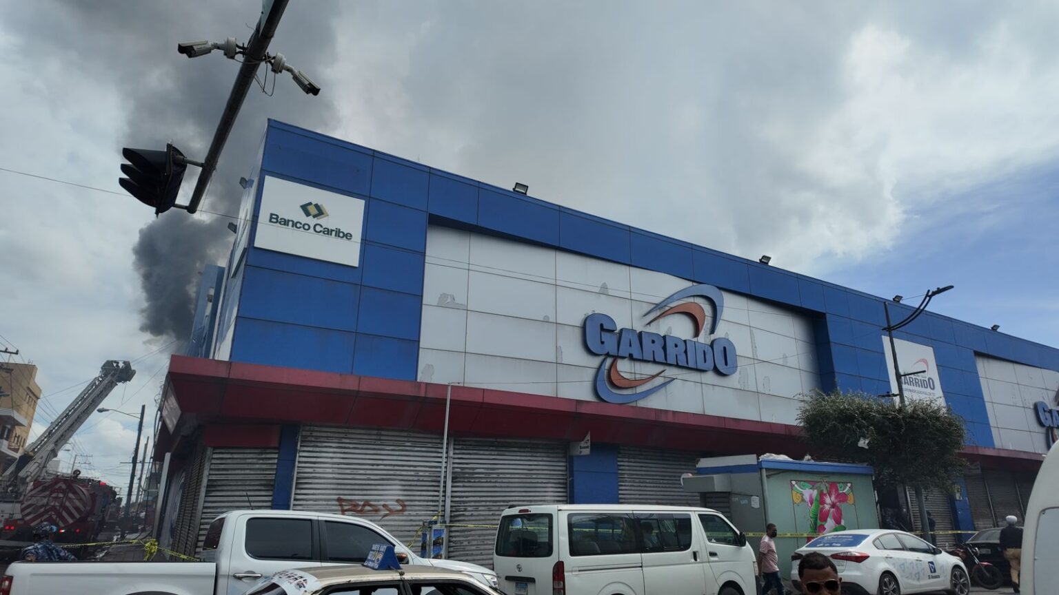 Tiendas Garrido afirma que la seguridad de sus empleados es prioridad tras incendio en almacén