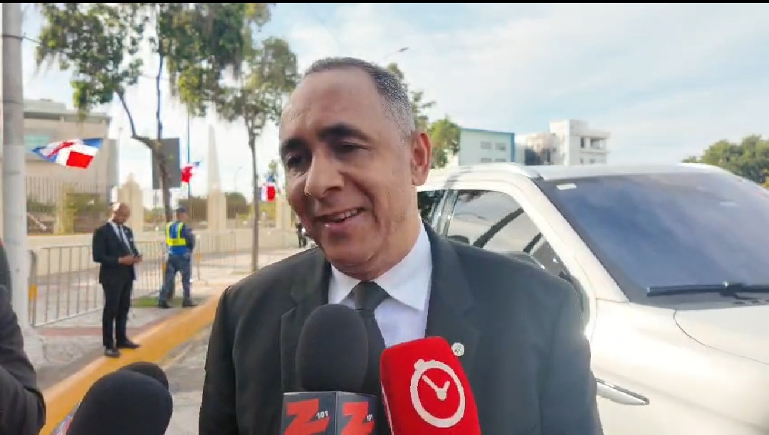 Nelson Arroyo.