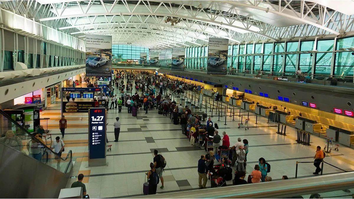 El tráfico aéreo en América Latina y el Caribe creció un 3,8 % en 2025, según la ALTA