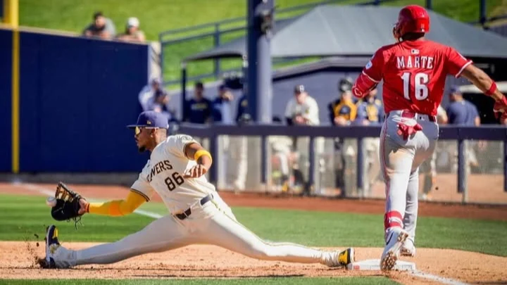 Suman 10 los peloteros cubanos que declinan integrar el equipo al Clásico