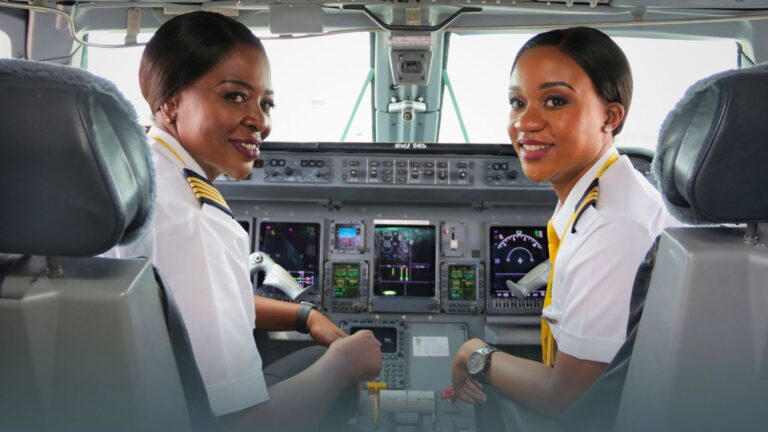 Copa Airlines destaca el ascenso de mujeres pilotos en su flota Boeing 737