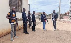 Masacre en Nigeria: hombres armados asesinan a casi 200 personas en aldeas remotas