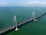 Al menos dos muertos y tres desaparecidos por el derrumbe de un puente en el este de China