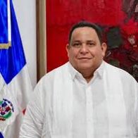Alcalde de Azua menciona a Leonel en inauguración de obra en vez de al presidente Abinader