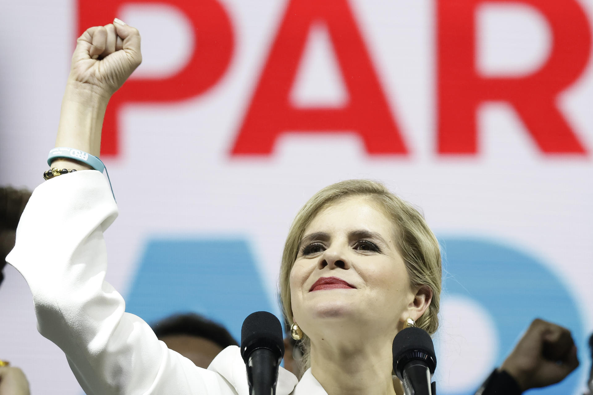 Presidenta electa Fernández anuncia un "cambio profundo e irreversible" en Costa Rica