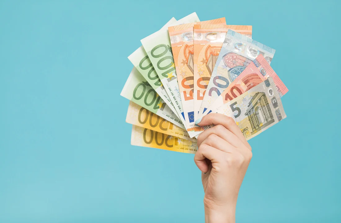 euros.