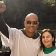Wisin se bautiza en el Río Jordán durante viaje espiritual a Israel